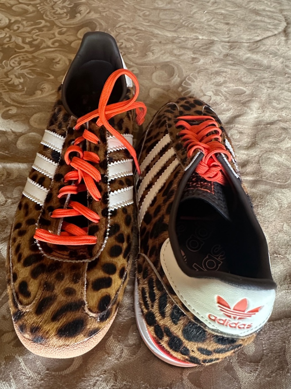 adidas Impact Ji0189 Leopard-Pattern Sneakers with Bright Orange Laces. Size 7